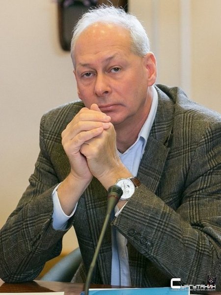 Волин пообещал победить Facebook, Twitter и YouTube вместе с Китаем
