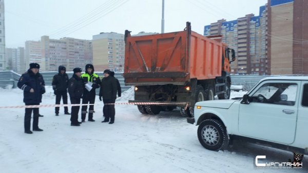 В Сургуте невнимательный водитель задавил женщину