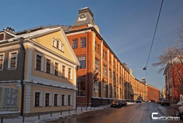 В центре Москвы эвакуировали бизнес-центр из-за угрозы взрыва