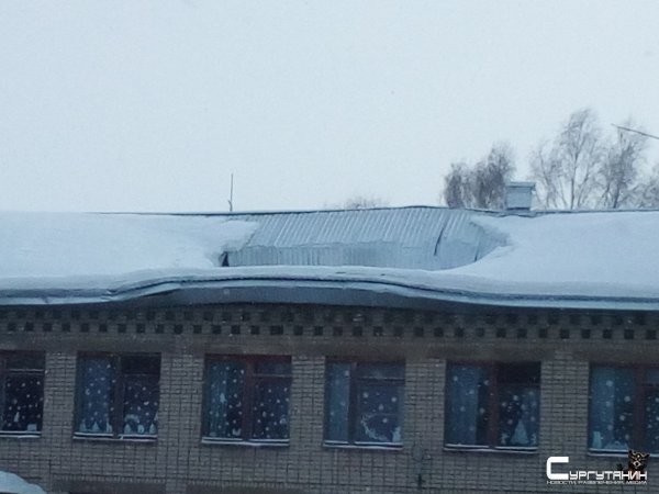 Под Кировом обвалилась крыша детского сада