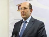 Медведев уволил главу Автодора Сергея Кельбаха