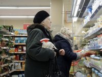 Россиян предупредили о скором подорожании молока, гречки и хлеба