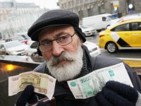 Росстат выявил связь между бедностью и одиночеством россиян