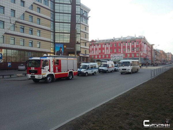 В Барнауле эвакуировали ТЦ из-за угрозы взрыва