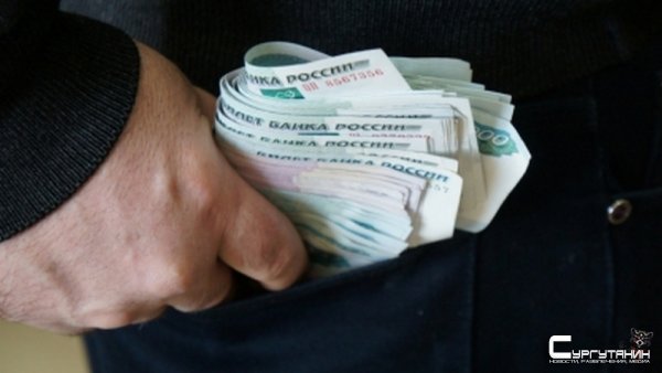 В Югре сотрудник салона связи обвиняется в присвоении средств в крупном размере