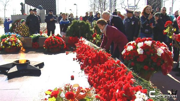 Наталья Комарова посетила праздничные мероприятия в Сургуте