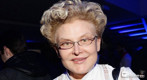 Елена Малышева два часа шла домой босиком 