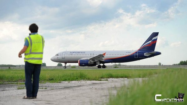 Авиакомпания начала судится с сургутским аэропортом