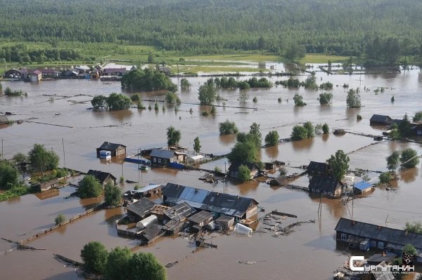 Вода в реке Ия превышает критическую отметку на 50 сантиметров