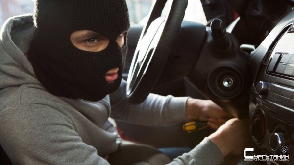 Вырвал коробку замка зажигания и разбил стекло. В Югре задержан угонщик автомобиля
