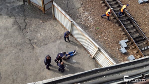 В центре Владивостока мужчина ранил девушку ножом