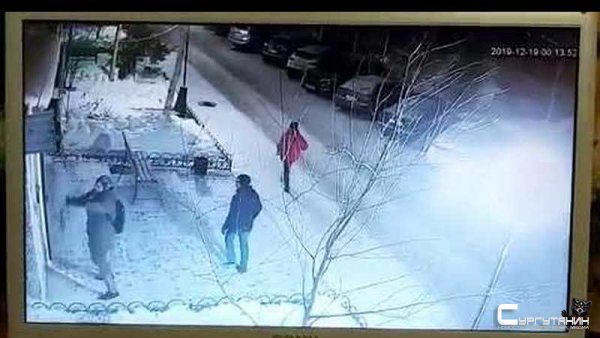 Житель Югры похитил гирлянду, чтобы подарить себе и друзьям праздник