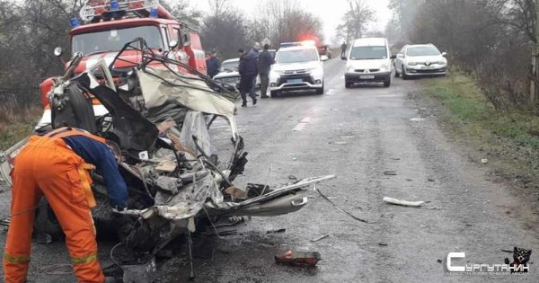 Пятеро человек пострадали в трех авариях на дорогах Югры