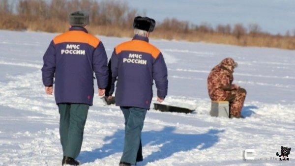 МЧС Югры предупреждает: на реках и озерах округа началось таяние льда