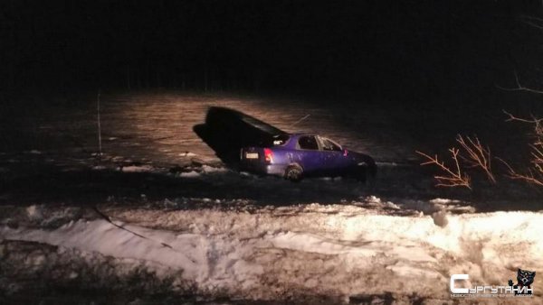 С телесными повреждениями обратился в больницу югорчанин, угодивший в кювет