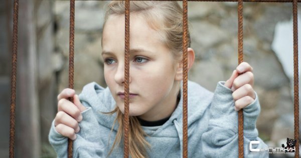 Сам погулял и ребенка выгулял. В Сургуте безответственные горожане провели громкую вечеринку и поплатились за это