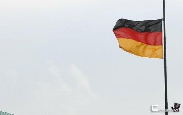 Германия запретила заграничные поездки еще на шесть недель
