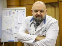 Главврач московской больницы в Коммунарке сообщил о выздоровлении от COVID-19