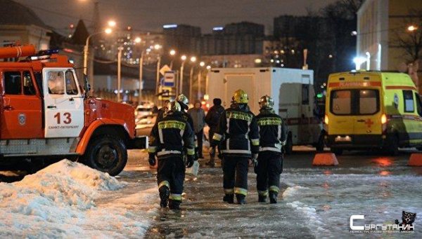 При пожаре в жилом доме в Санкт-Петербурге погибли четыре человека