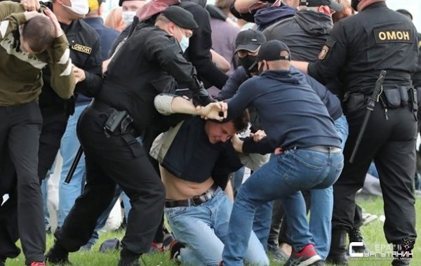 Протесты в Беларуси: число задержанных превысило 230
