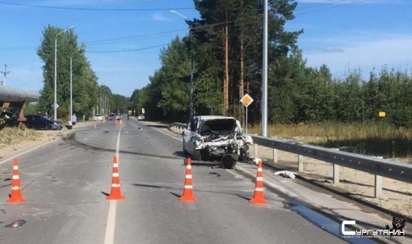 В Югре в массовой аварии пострадали четыре человека
