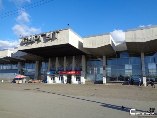 Полиция Сургута арестовала преступную группировку, которая вымогала деньги у таксистов
