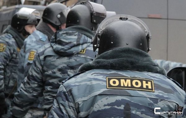 В Сургуте бойцы ОМОН провели задержание заведующего урологическим отделением СОКБ