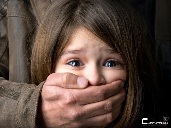 В Сургуте арестовали пенсионера, который предположительно насиловал двух своих маленьких дочерей