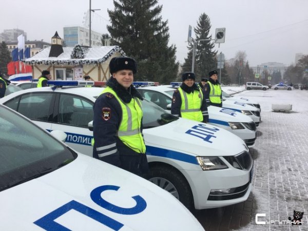 В Сургуте поймали инспектора ГИБДД, который нарушал ПДД на автомобиле с чужими номерами