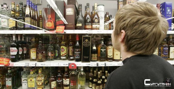 Попались на горячем. В Сургуте предприниматель поймал полицейских на «внезапной проверке»