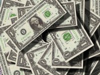 Россиянам назвали валюты, на которых можно заработать в 2021 году