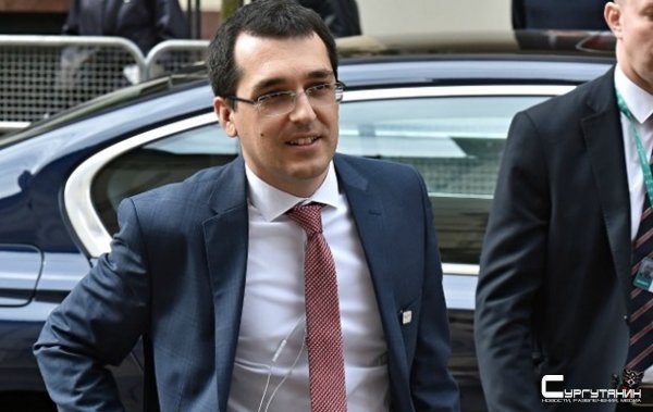 Главу Минздрава Румынии оштрафовали из-за маски