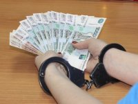 Директор сельской школы присвоила 2 млн рублей из бюджета
