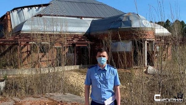 Прокуратура обратилась к администрации Сургута с требованием закрыть доступ к крупным недостроям
