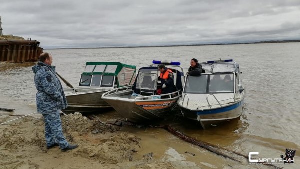 В Югре утонула лодка, погиб водитель судна