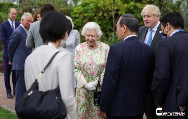 Королева устроила прием для лидеров G7