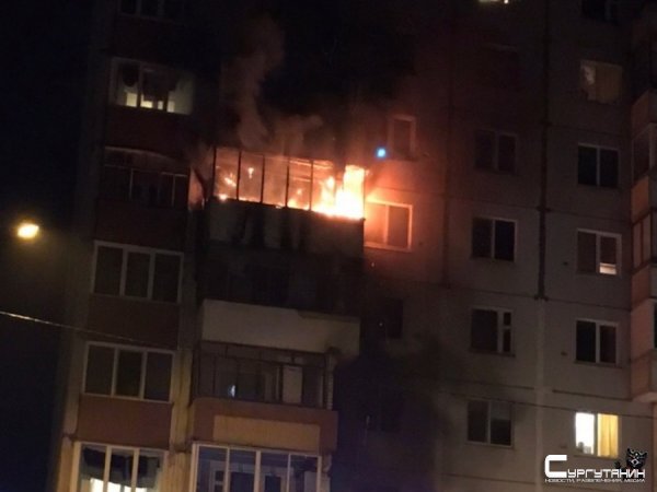 В Сургуте из-за возгорания в квартире многоэтажного дома пришлось эвакуировать 16 человек