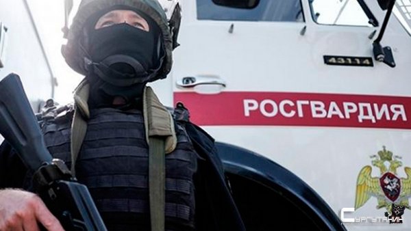 Югорчанин принес поддельное удостоверение охранника в отдел, где его выдают