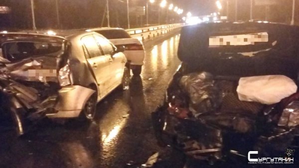 В ДТП с 4 машинами в Югре три человека получили травмы