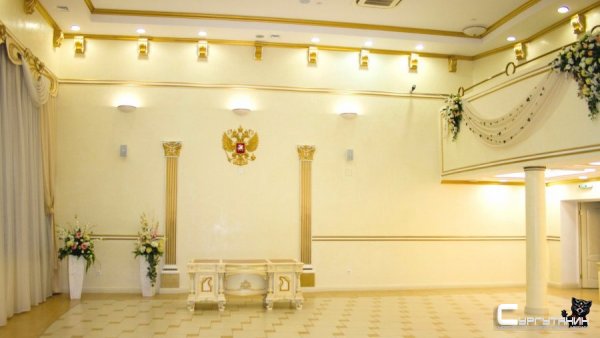 Красивая дата. Сургутский ЗАГС буквально переполнен желающими узаконить отношения