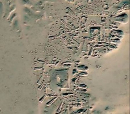 Антарктида тает — и раскрывает свои древние тайны? Ученые нашли на снимках NASA возможные следы затерянного города