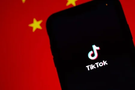 Трамп вернулся в TikTok: «Я спас TikTok, вы передо мной в долгу» — президент США снова обращается к молодёжи через соцсеть