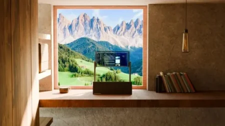 Visual Instruments представила первый в мире прозрачный монитор для ПК — Phantom