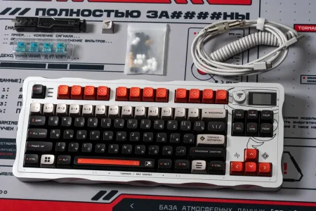 В России показали уникальную игровую клавиатуру из титана стоимостью 500 тысяч рублей