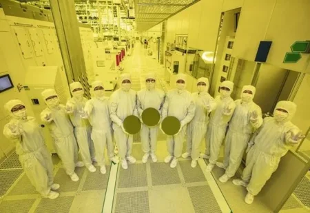 Более 80 % сотрудников контрактного производства Samsung задумываются об увольнении из-за разницы в премиях